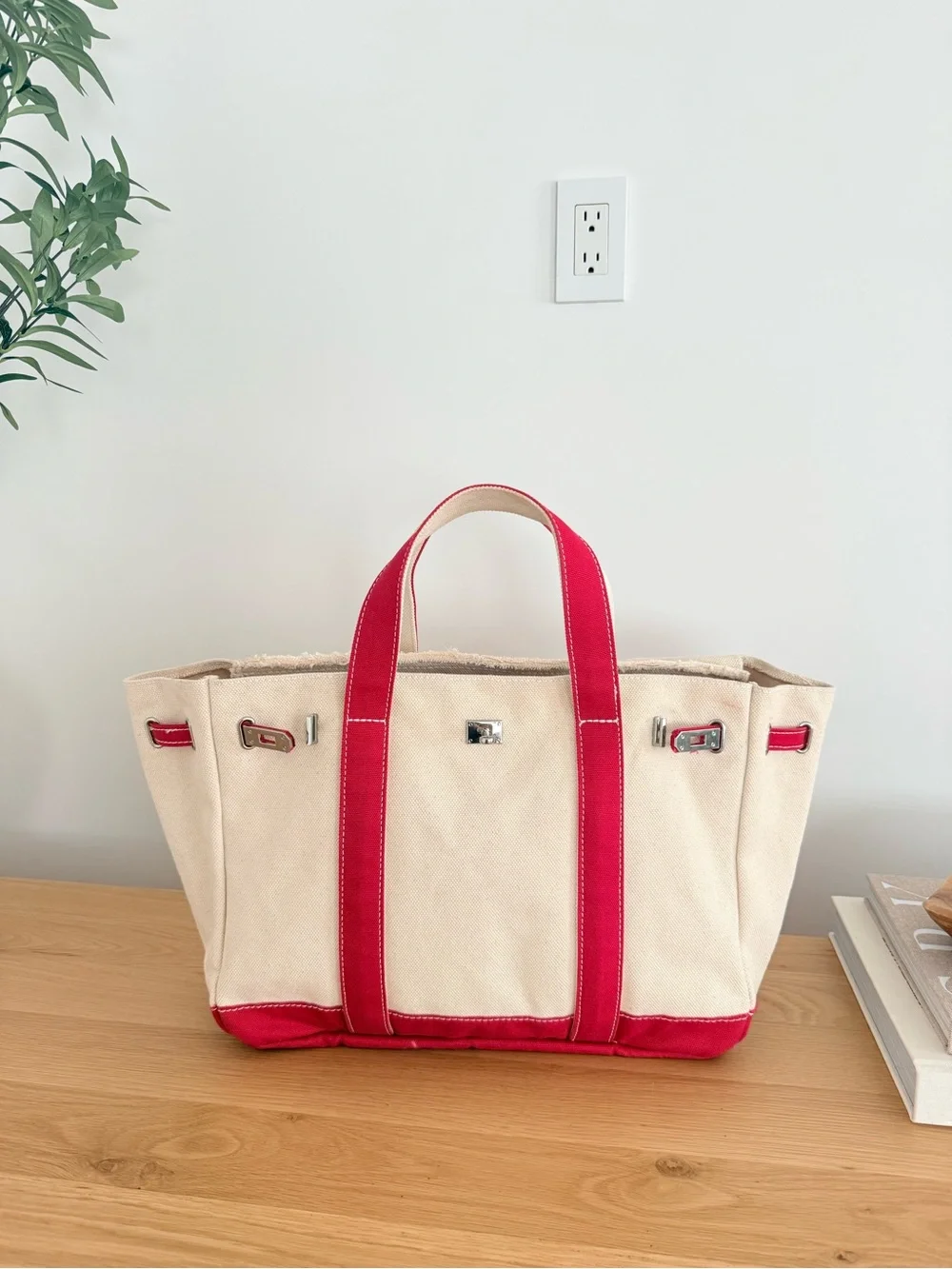 Boatkin Sunwin  New Canvas Tote Bag with Red Trim